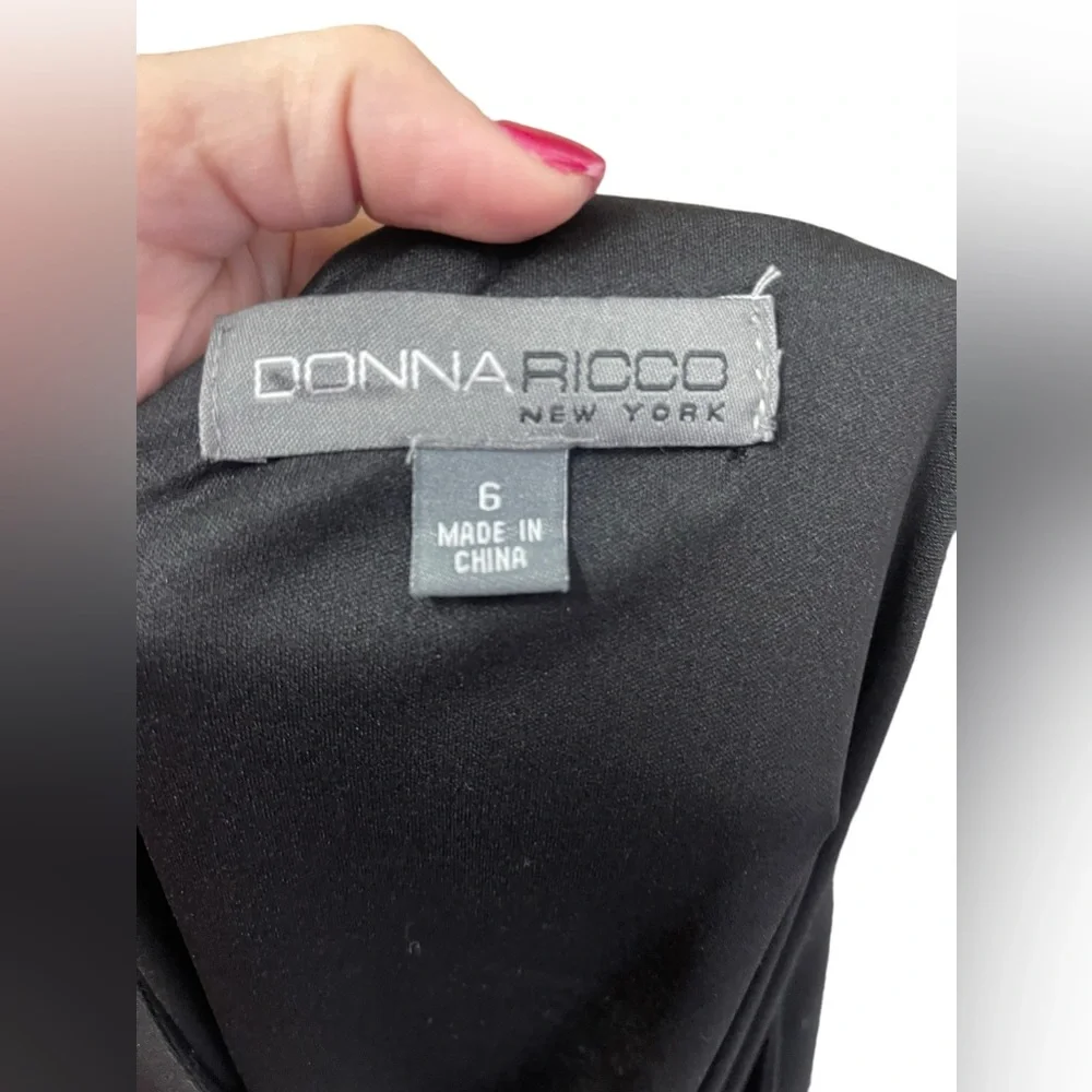 Donna Ricco dress size 6 simple black dress for career or evening wear 🖤 - Picture 5 of 5